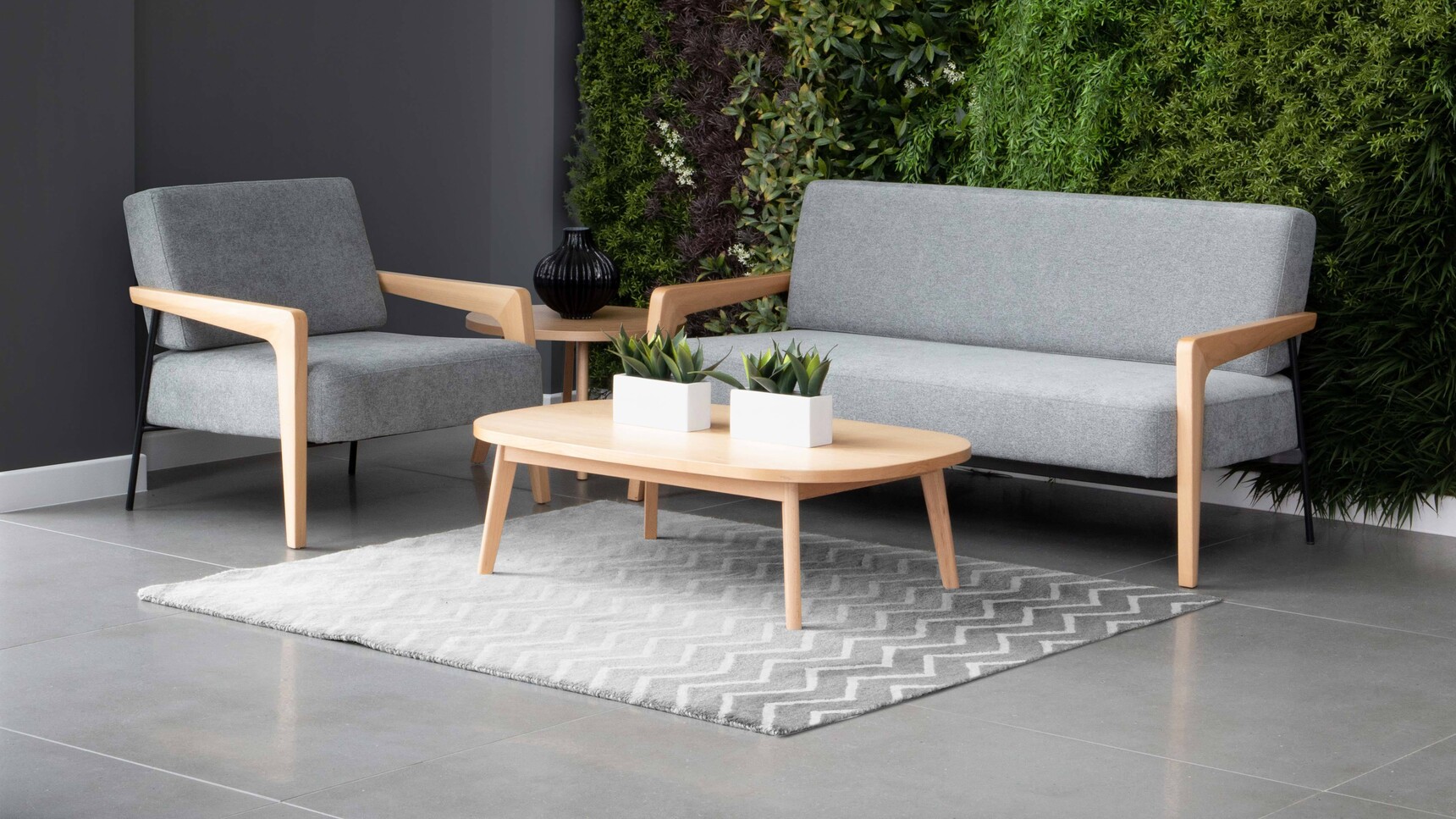 Elite Office Furniture Hektor Armchair Family Image