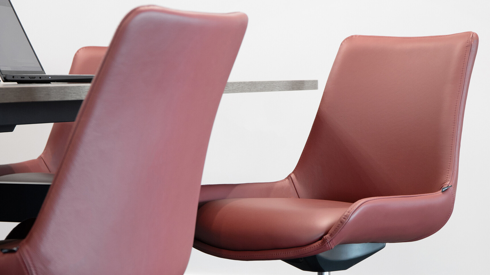 Elite Office Furniture Hampton Meeting Chair Detail Image