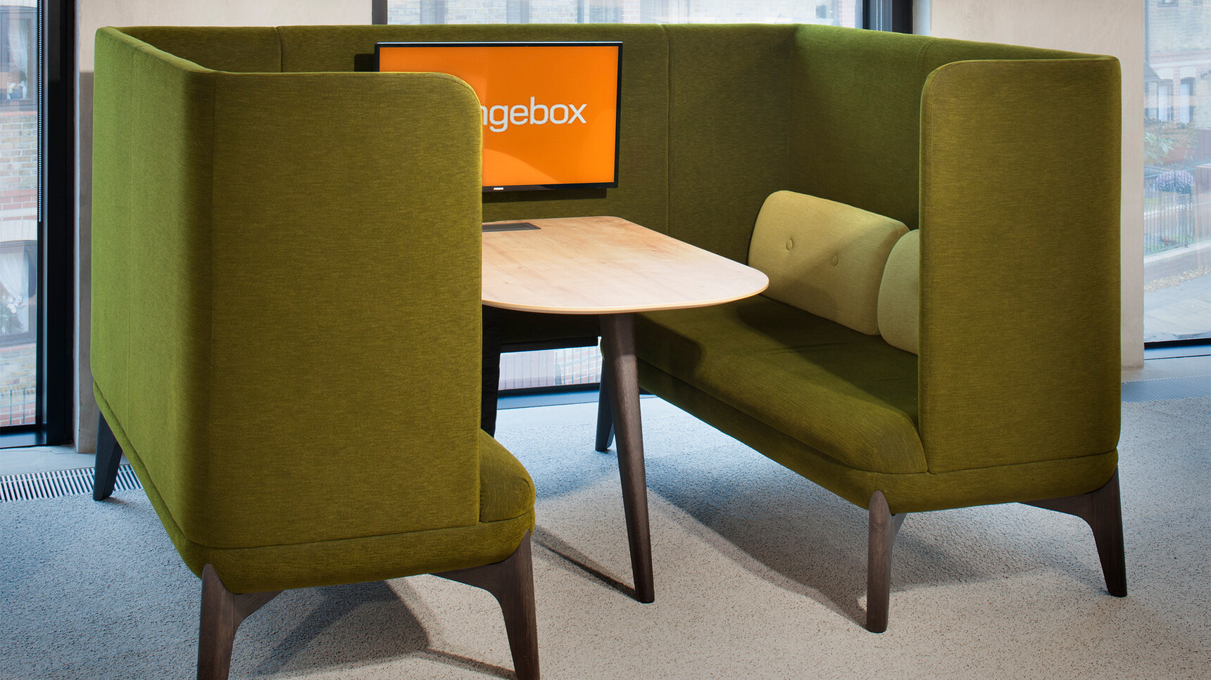 Coze Workbooth Family2