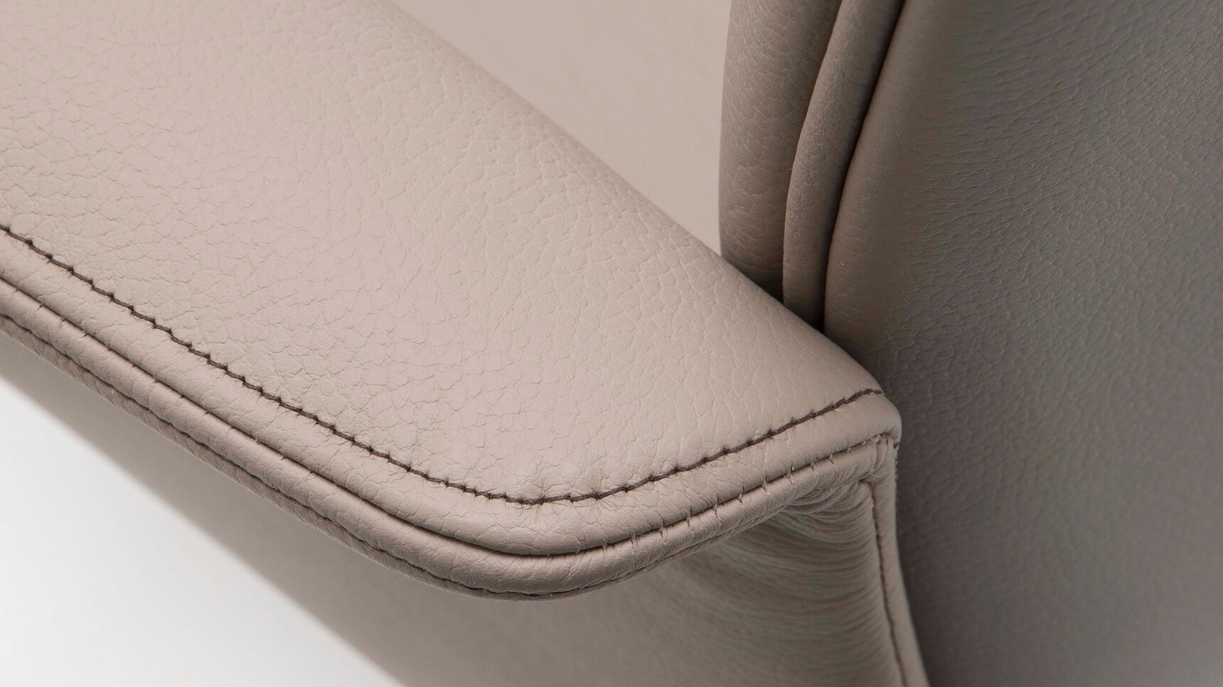 William Hands Cypher 841 Medium Back Office Chair With Four Star Base Wing Arm Detail Image Of Arm