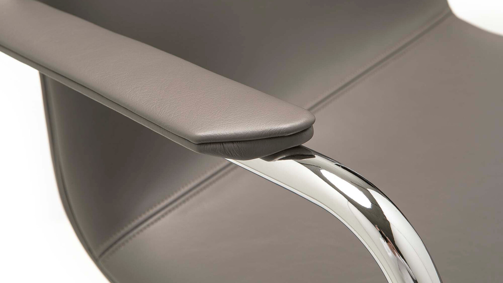 William Hands Cypher 810 Low Back Meeting Chair Cantilever Base Detail Image Of Arm Polished Base