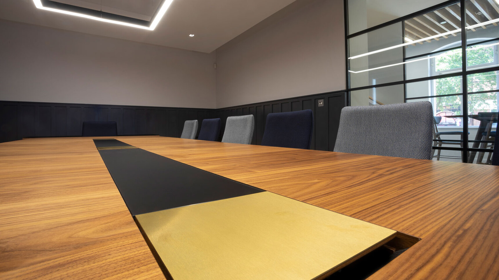 William Hands Cypher 841 Medium Back Office Chairs With Four Star Base Wing Arms Detail Image In Office Setting