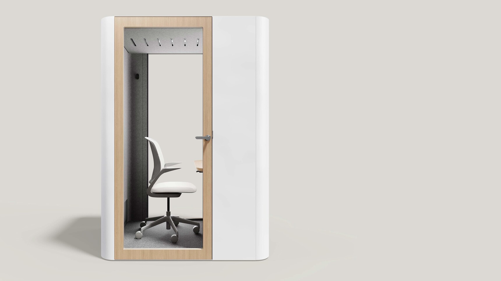 Mute Space M Single Pod Front Family Image