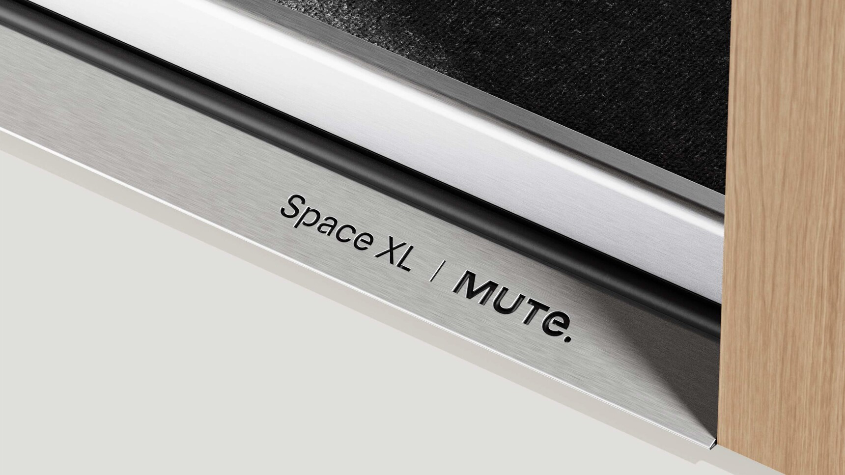 Mute Space XL Unfurnished Pod Detail Image Of Entrance