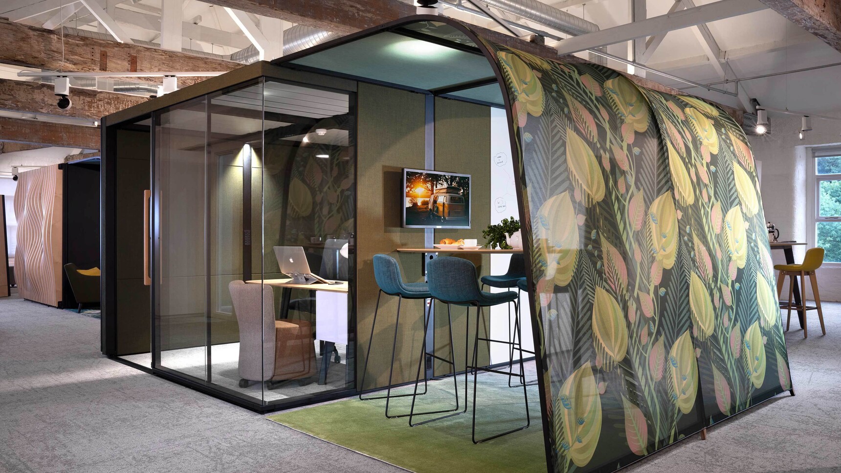 Orangebox Campers & Dens Meeting Pod With Patterned Awning Family Image