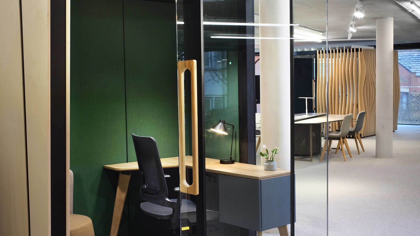 Orangebox Campers & Dens Meeting Pod With Kink Detail Image