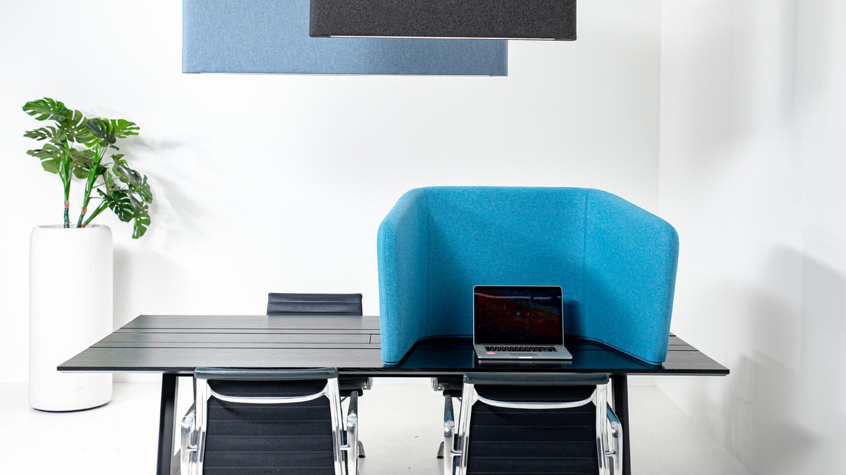 Buzzi Space BuzziCocoon Acoustic Element Blue Finish Family Image