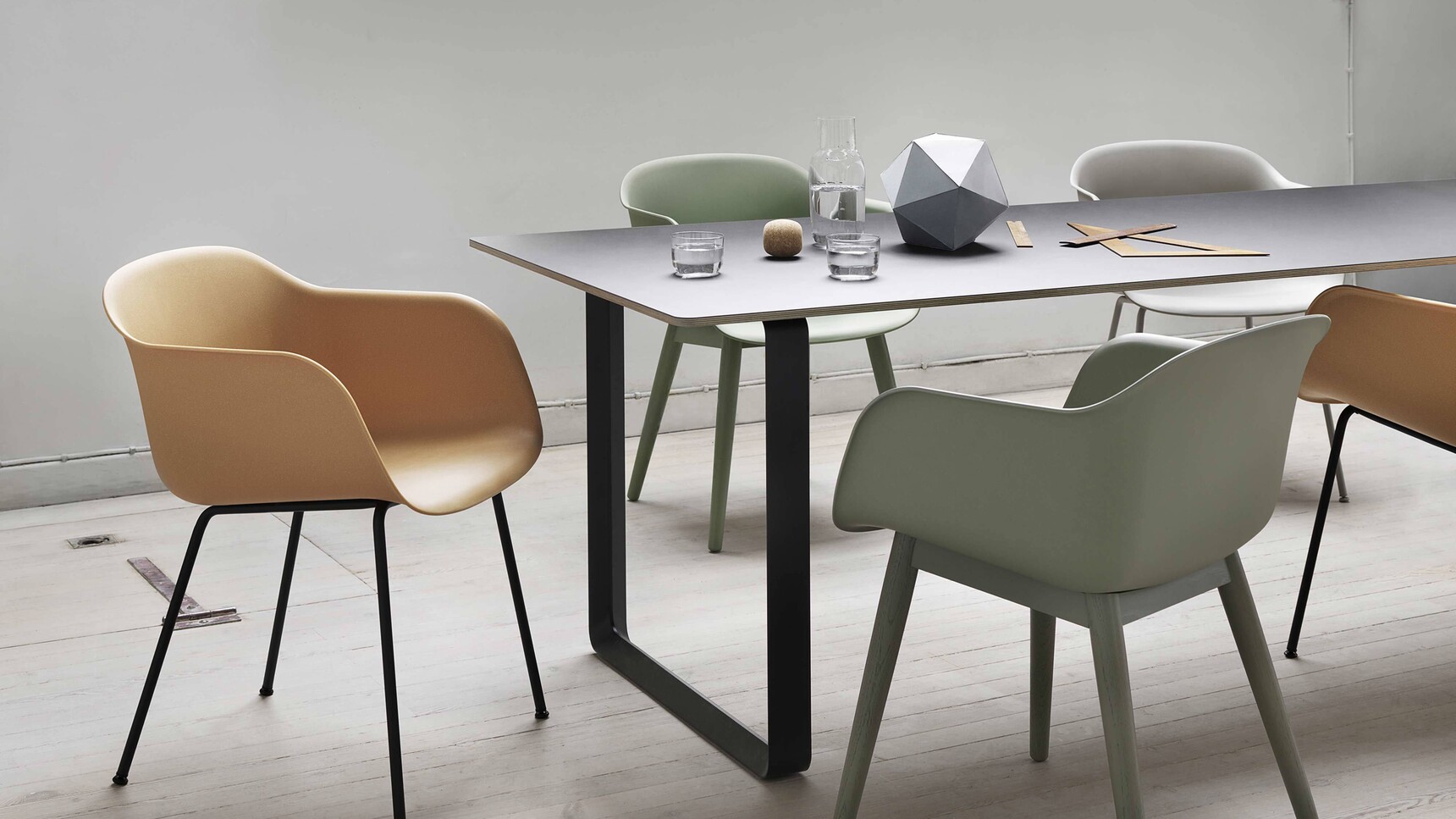Muuto 7070 Meeting Table Large 1080mm Depth Detail Image