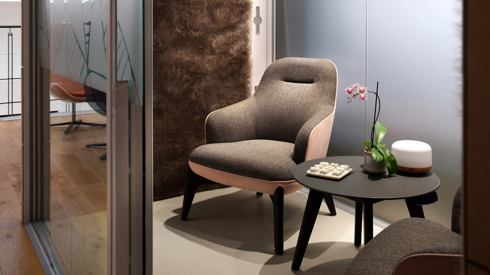 Coze Low Back Chair Family1 L02