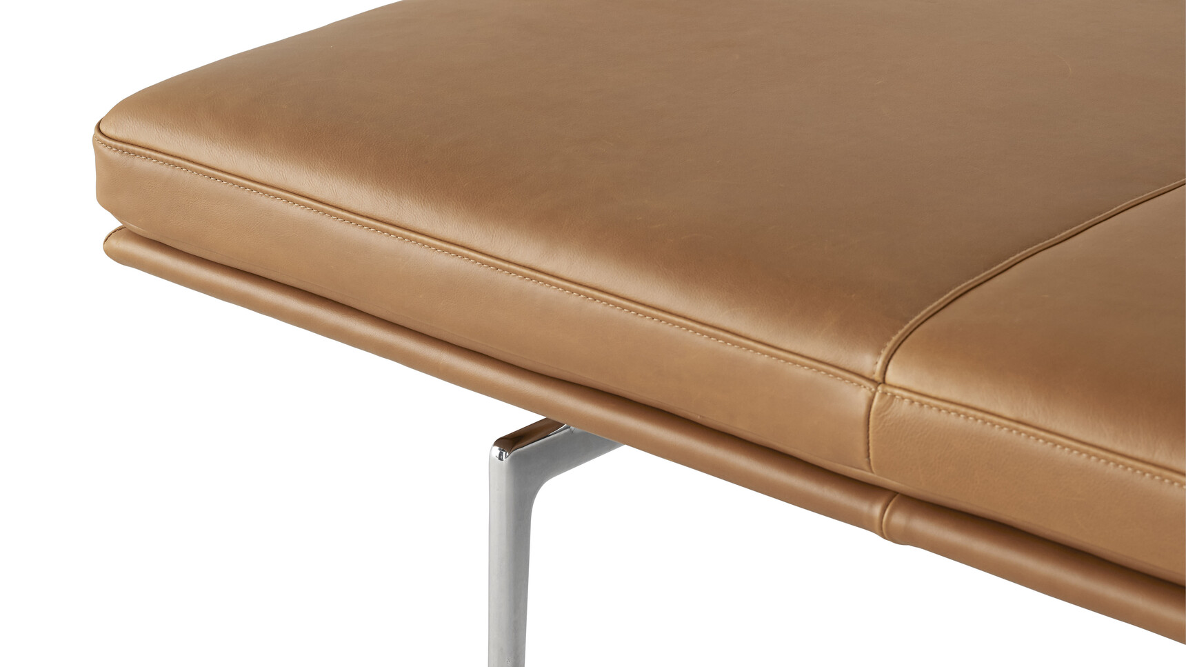 Muuto Outline Daybed Refine Leather Cognac Aluminium Detail Image