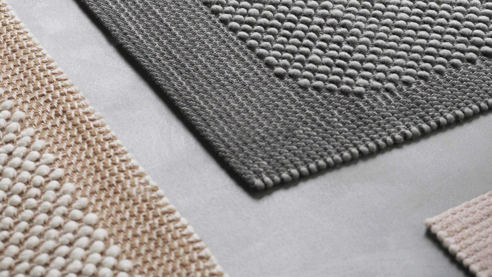 Muuto Pebble Rug Dark Grey Group Family Image