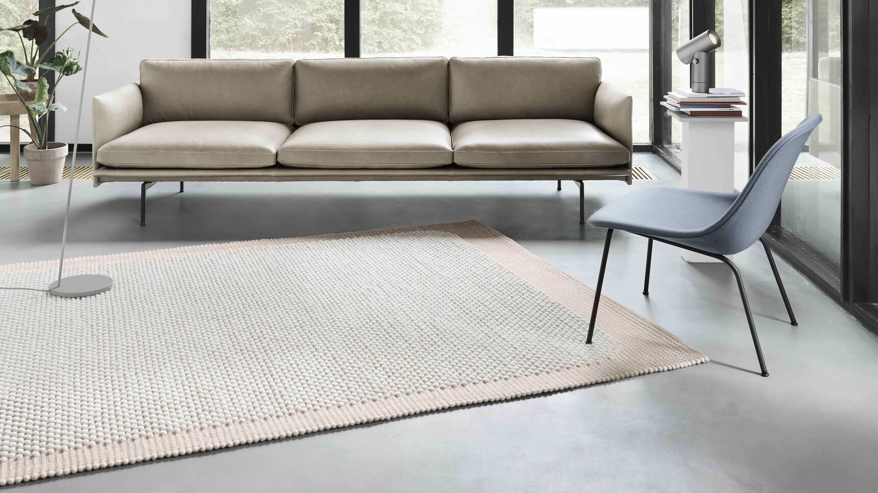 Muuto Outline Sofa With Pebble Rug Pale Rose Family Image