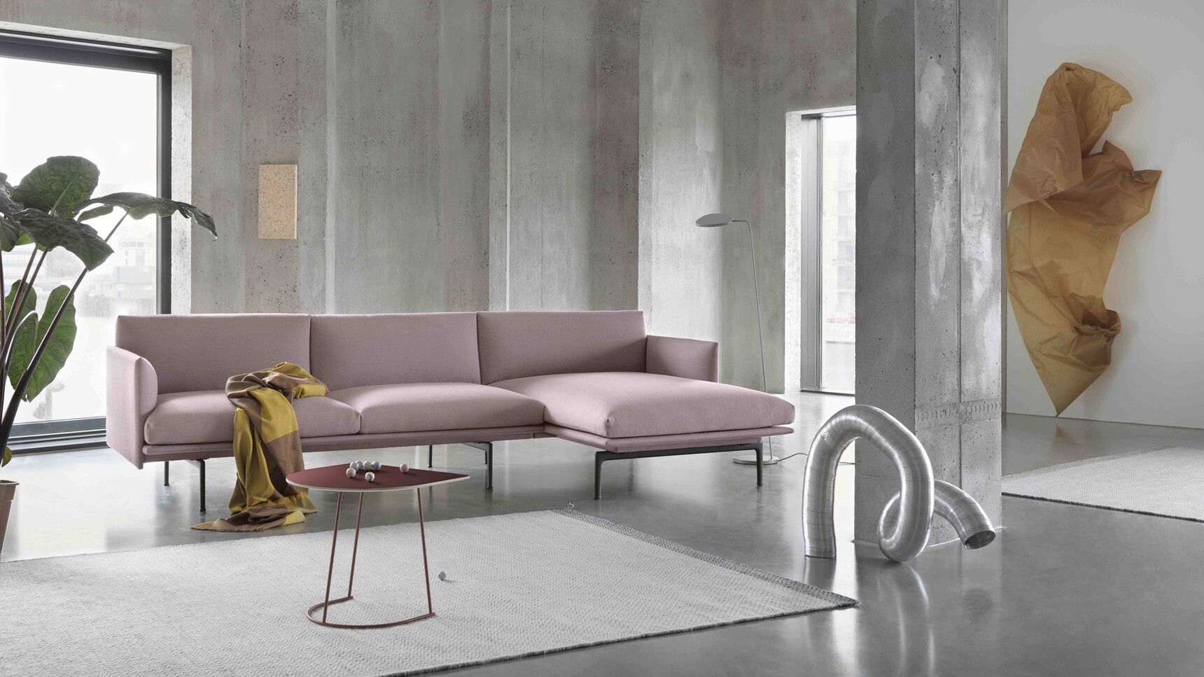 Muuto Outline Chaise Longue Fiord 551 Airy Plum Ply Sway Leaf Floor Lamp Family Image