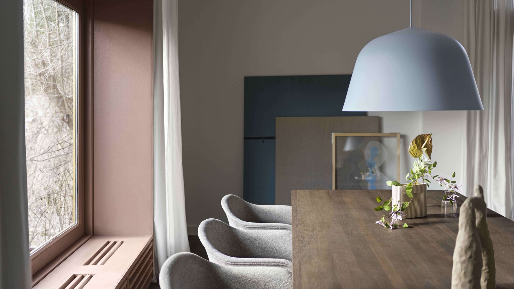 Muuto Ambit O55 Light Blue 7070 Smoked Oak Fiber Armchair Clay 12 Ridge Vase Wide Family Image