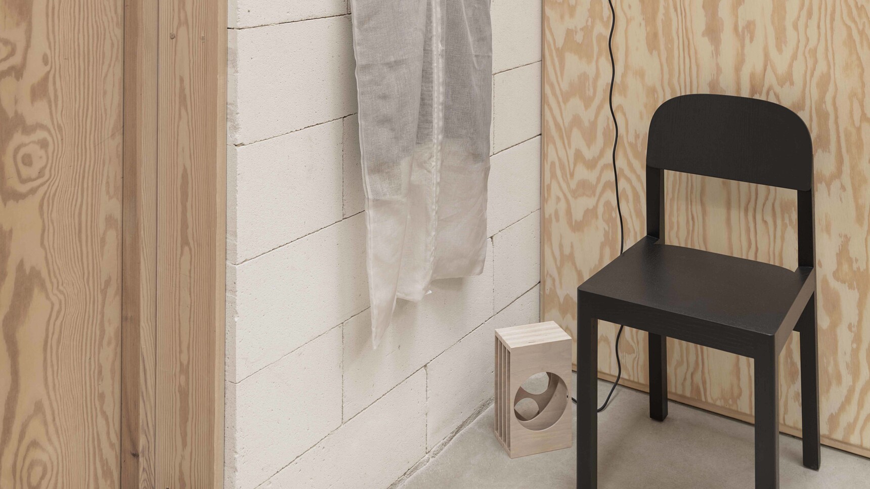 Muuto Coil Coat Rack 60 Plum Workshop Chair Black Tip Wall Black Family Image