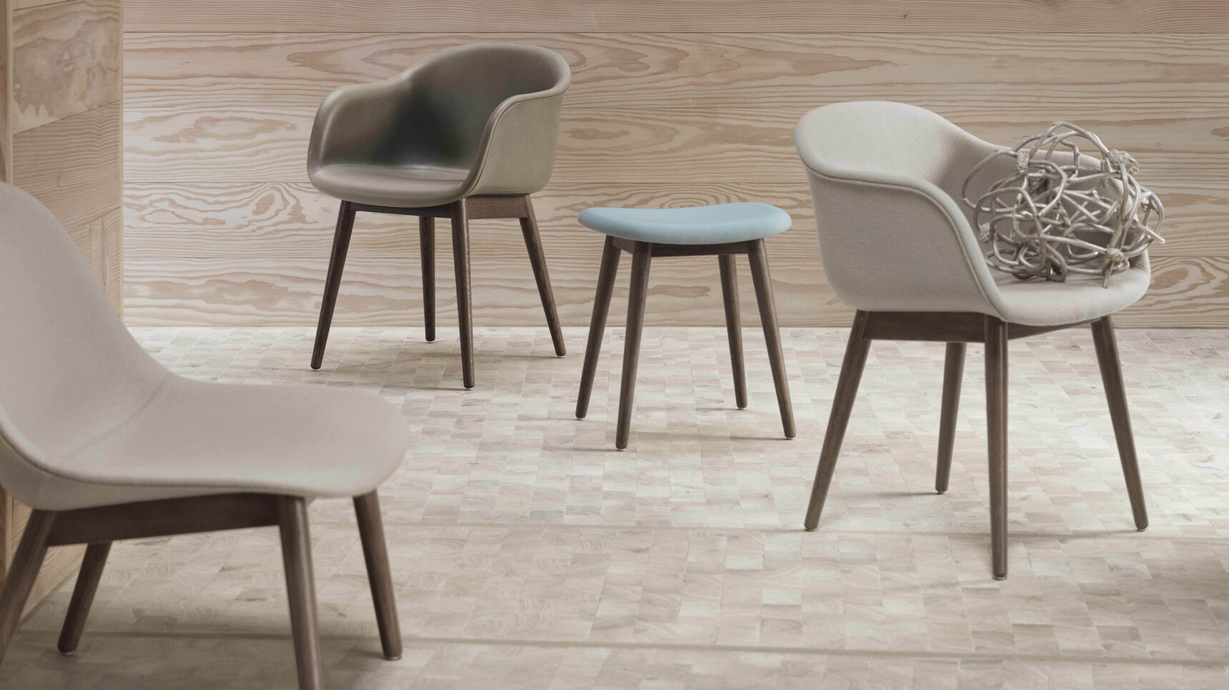 Muuto Fiber Wood Hero 211 Refine Leather Stone Forest Nap 912 Hero 211 Stained Dark Brown Family Image