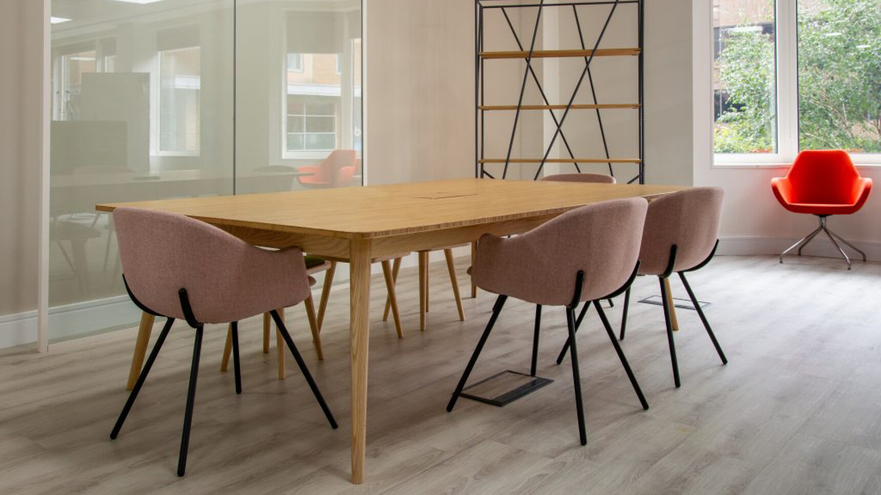 Workstories Noir Tub Executive Meeting Chairs 4-Leg Base At Table In Office Environment