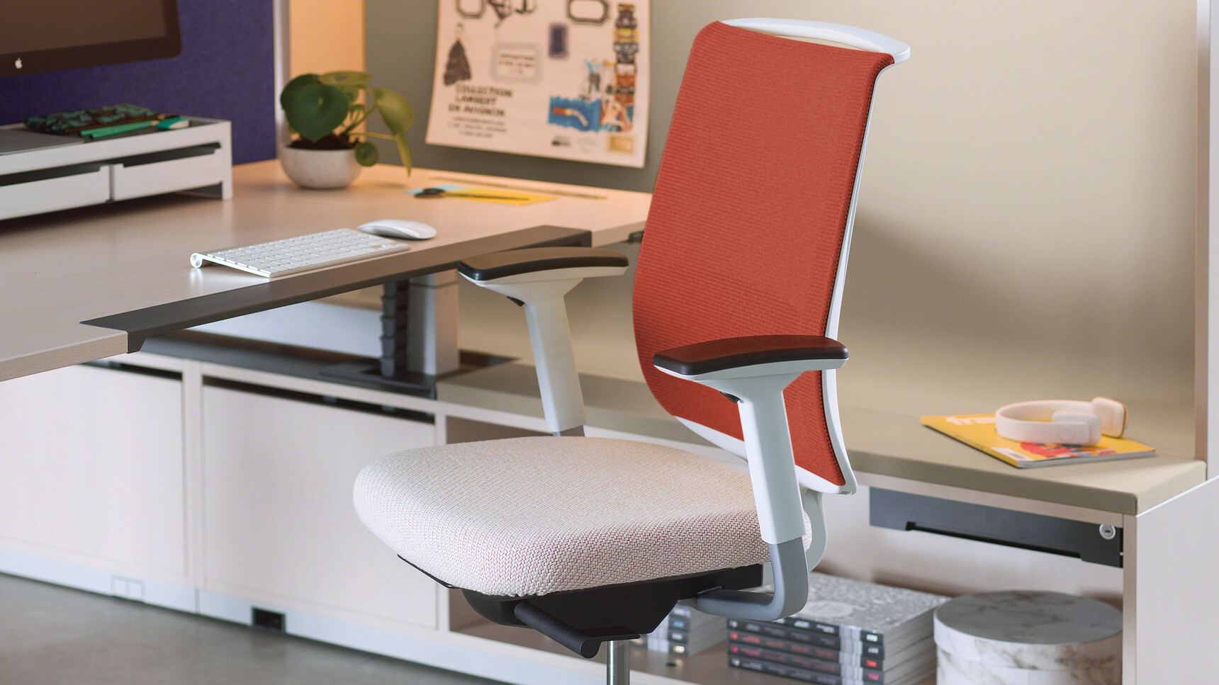 Steelcase Reply Air Colour Mesh Back Office Chair Red Backrest Detail Image