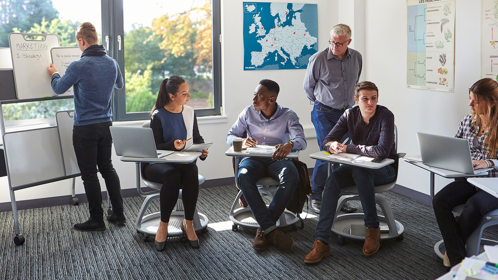 Four Steelcase Node Tripod Base Chairs with Table And Castors With Plastic Back And Seat In Grey Finish And Grey Base