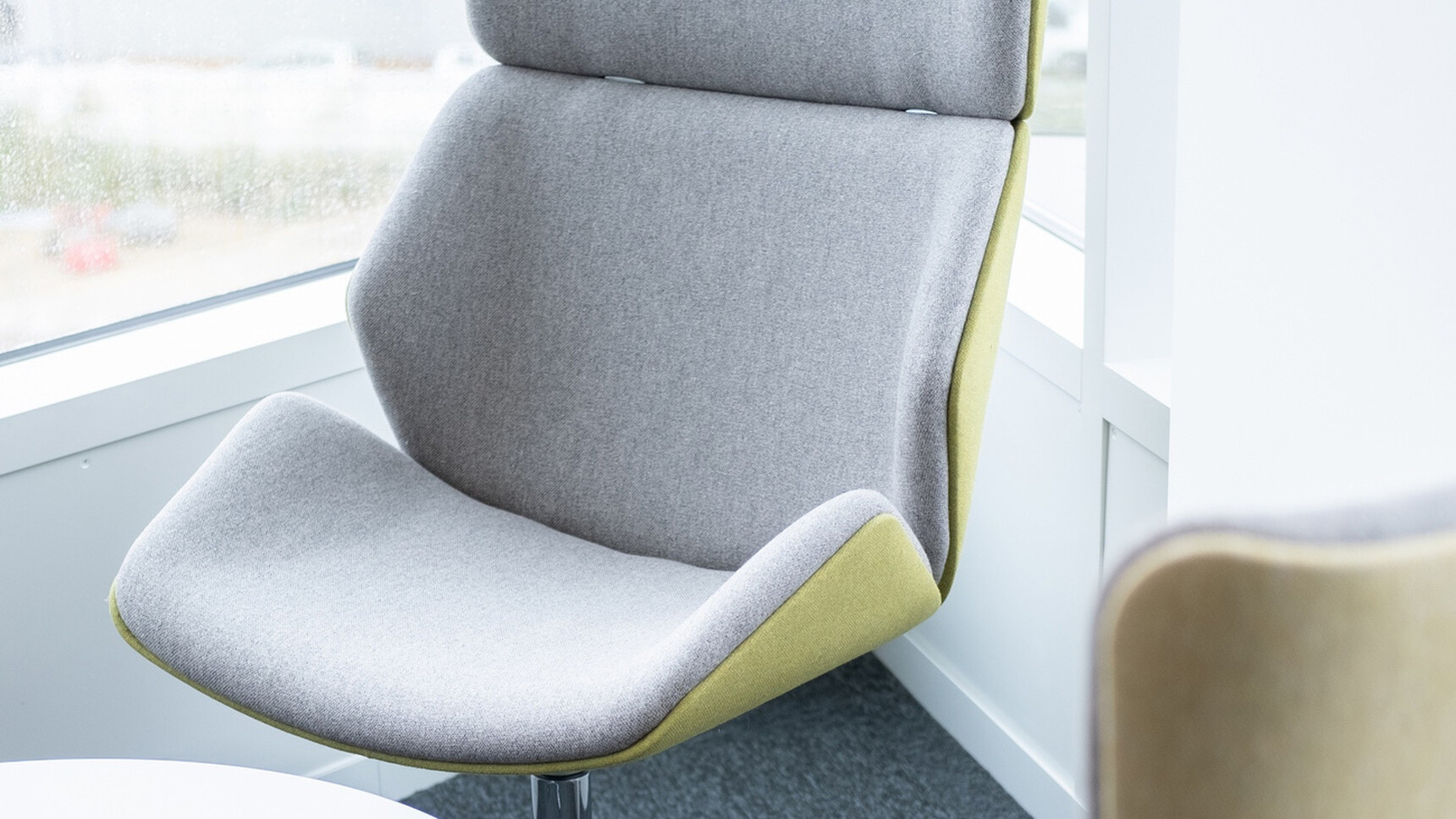 Elite Office Furniture Cascara High Back Lounge Chairs With Chrome Swivel Base With Upholstery Frame Detail Frame