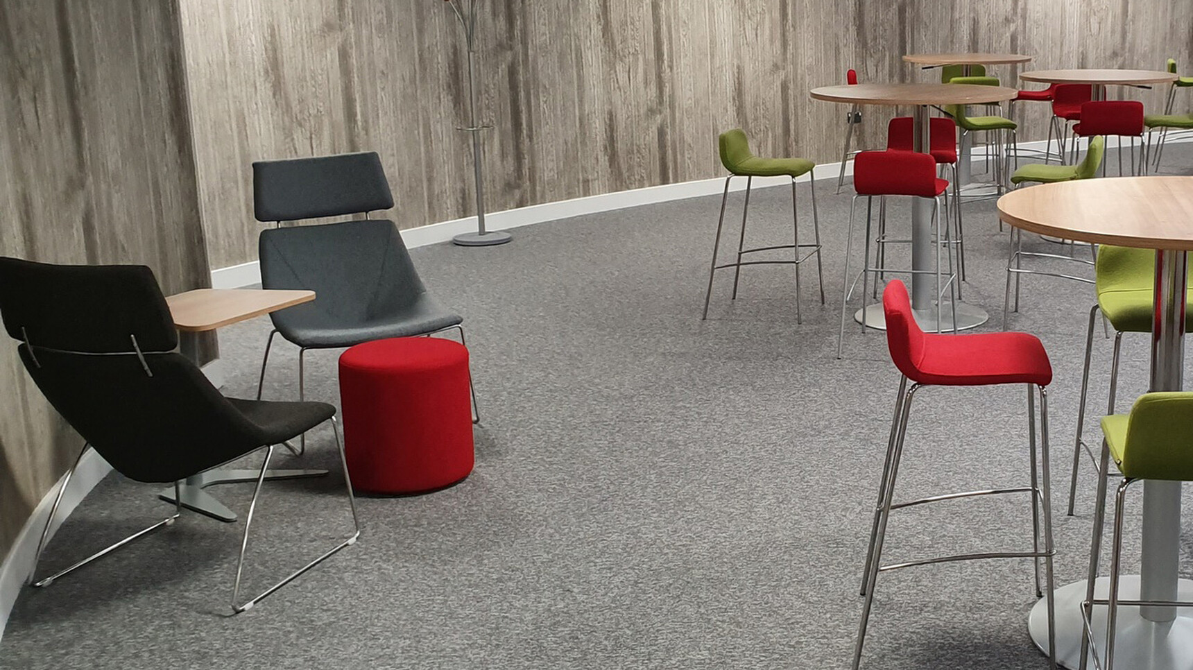 Elite Office Furniture Escape Lounge Chairs With Headrest Sled Base In Office Environment