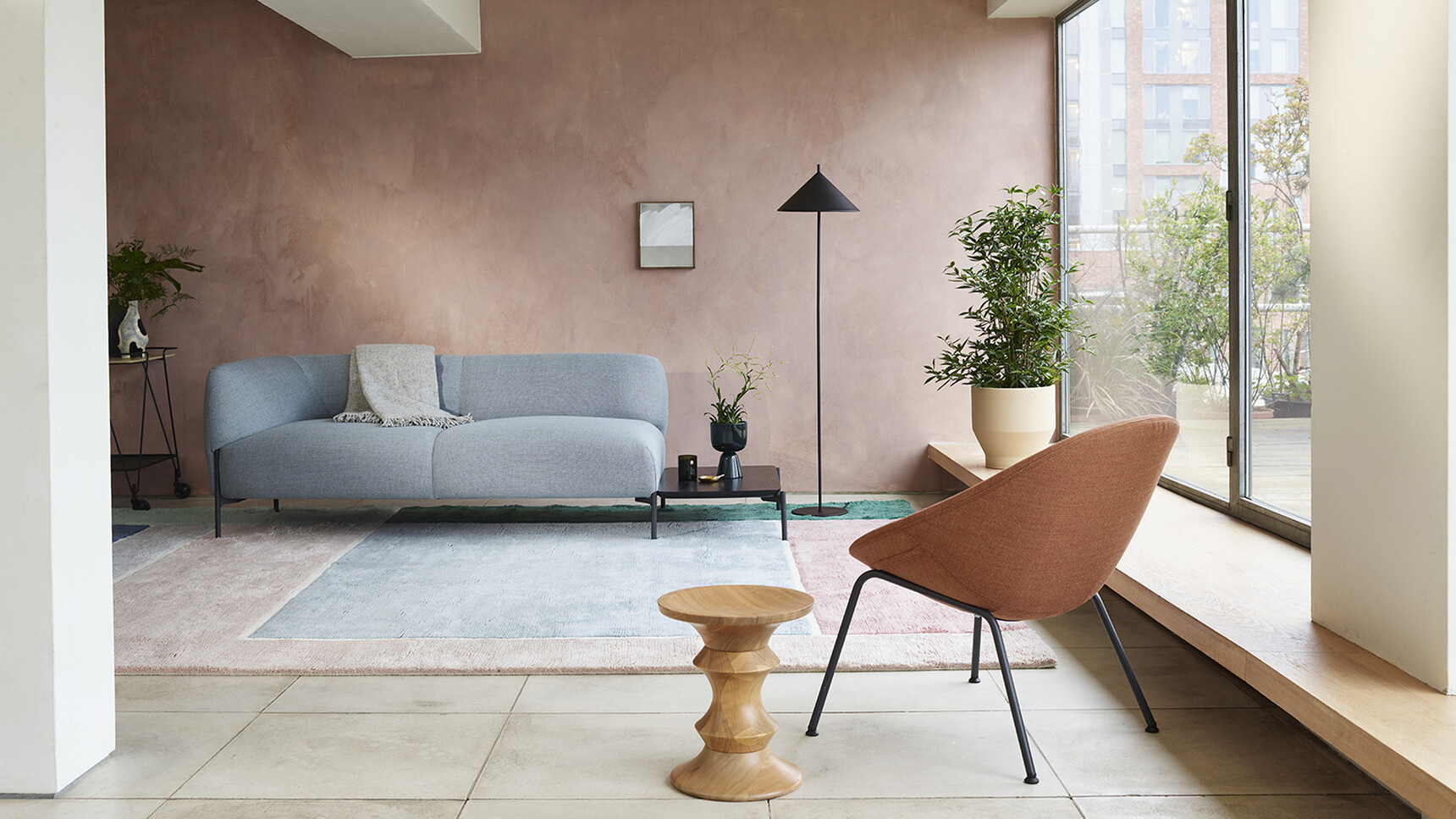Modus Sofa Left Chaise And Rectangle Table Family Image