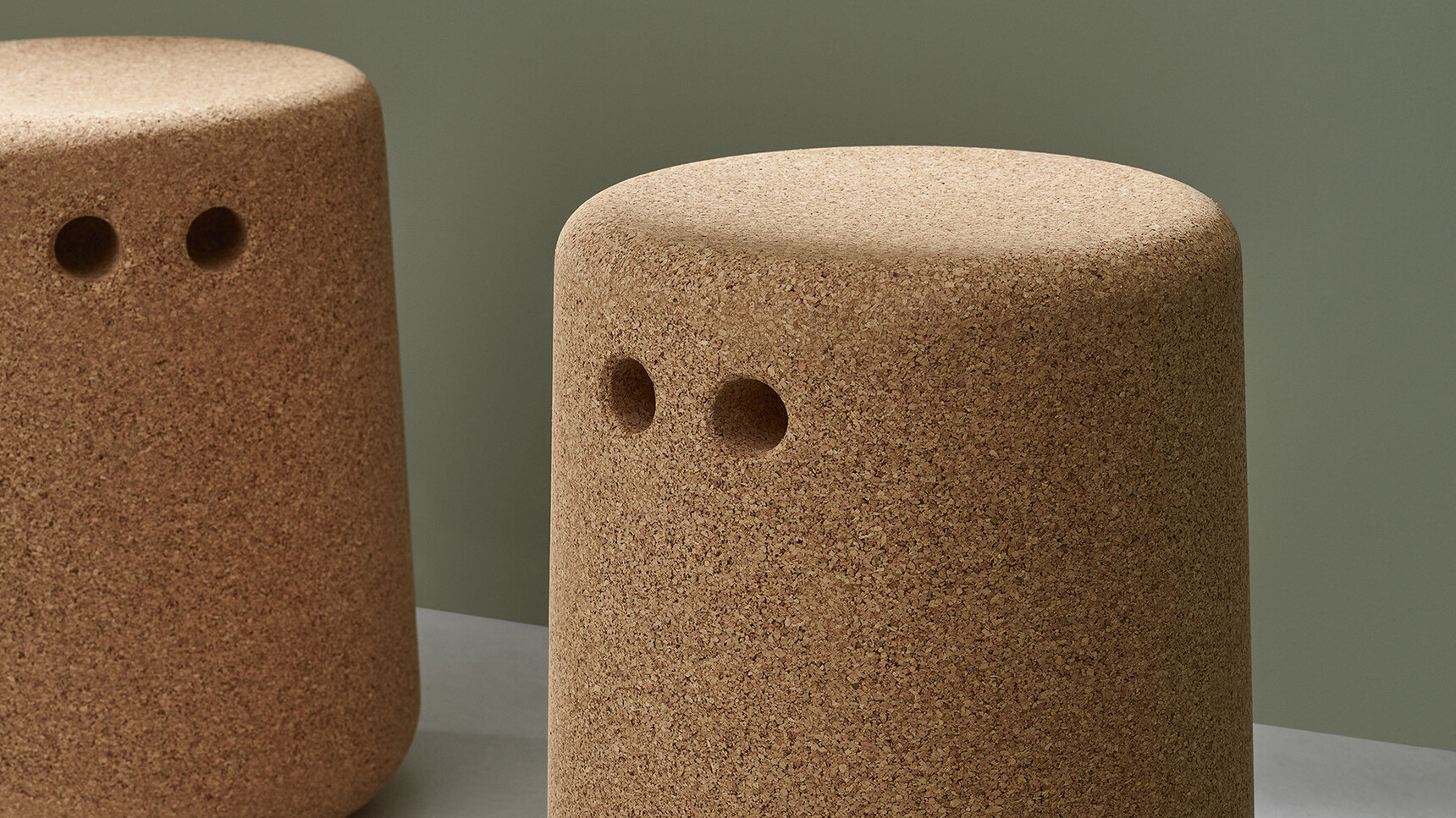 Modus Bob Stool Natural Cork Detail Image