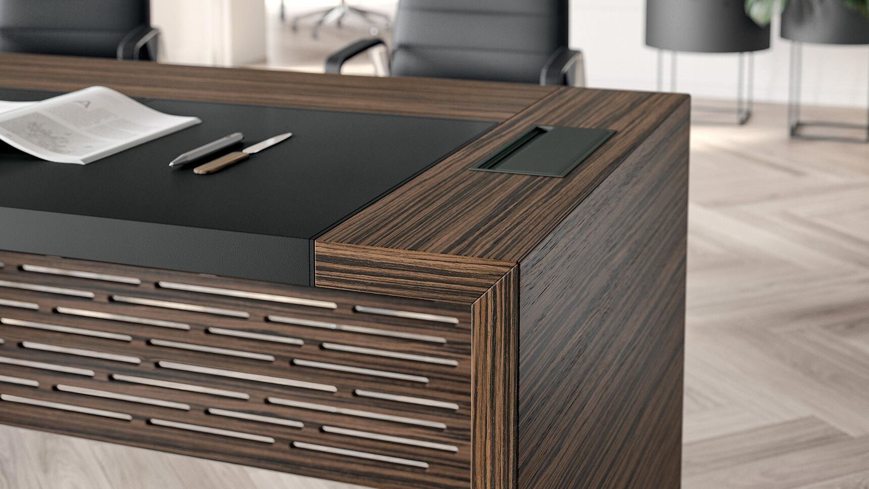 Quadrifoglio e10 Wood Veneer Executive Desk with Leather Inlay, Return & Pedestal Detail Image