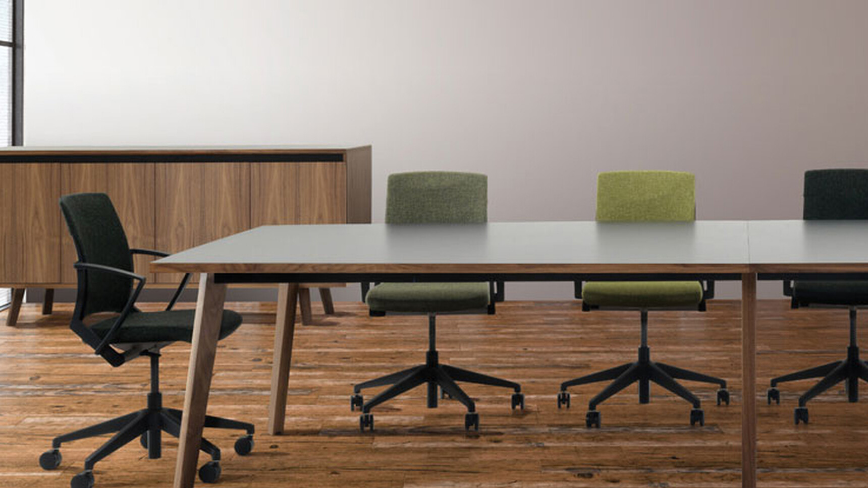 Verco Martin Rectangular Meeting Table 6 Leg In Office Setting