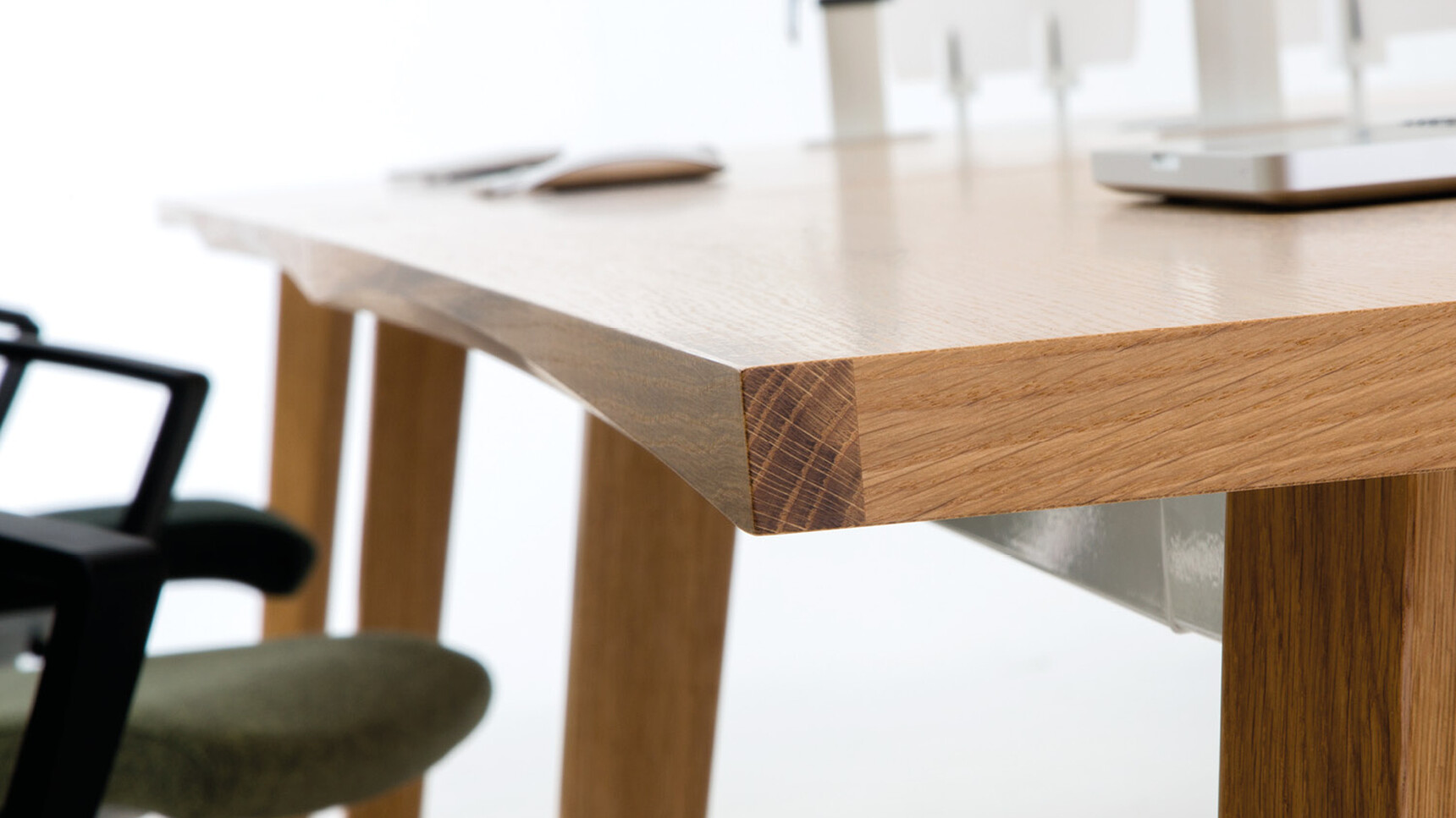 Verco Martin Bench Desk Detail Image Of Bench Edge