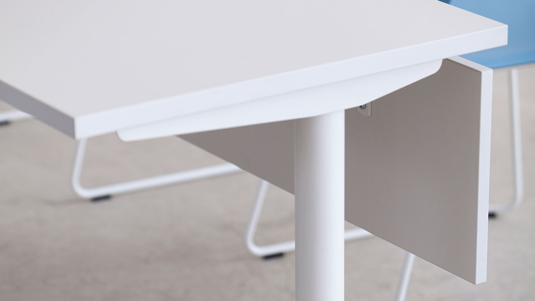 Actiu Talent Series 100 Rectangular Desk With Levelers Detail Image Of Desks With Modesty Panel