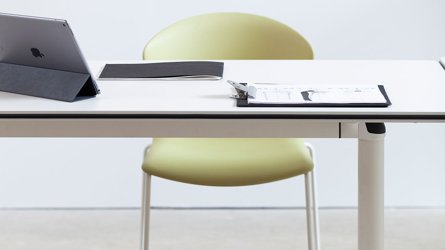 Actiu Talent Series 300 Flip Top Table With Green Chair Detail Image