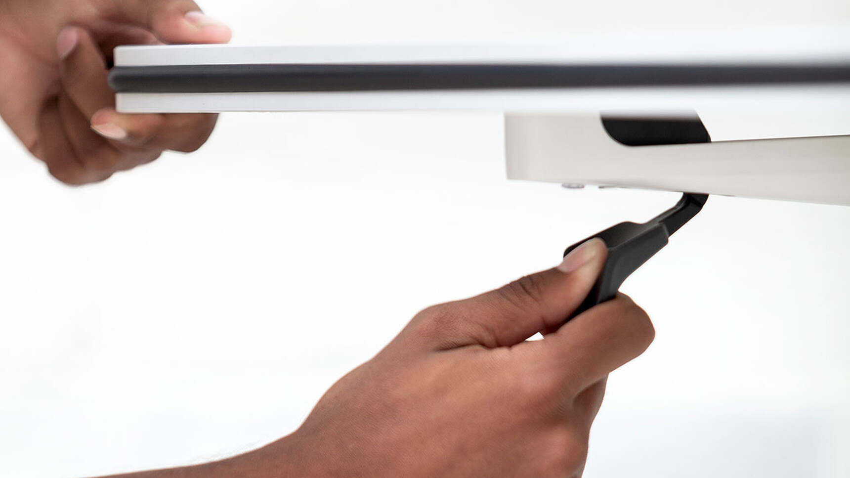 Actiu Talent Series 300 Flip Top Table Detail Image Showing Flip Top Lever