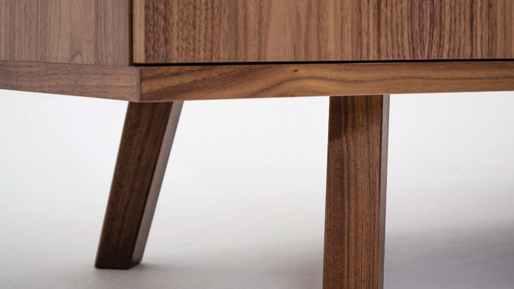 Verco Martin Two Door Credenza Unit Detail Image Of Legs