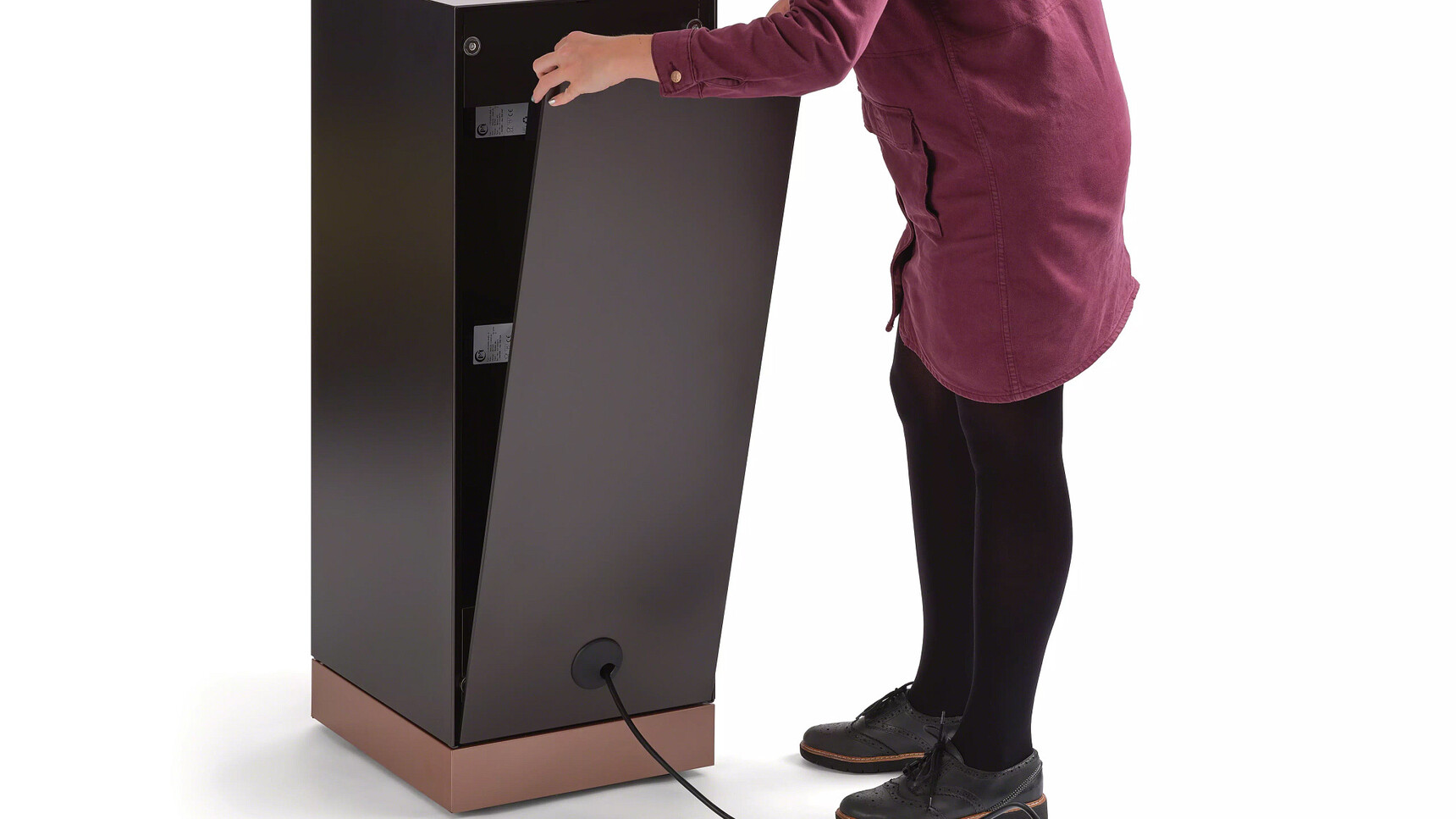 Steelcase Volum Art Open Mobile Storage Showing Power On Plinth