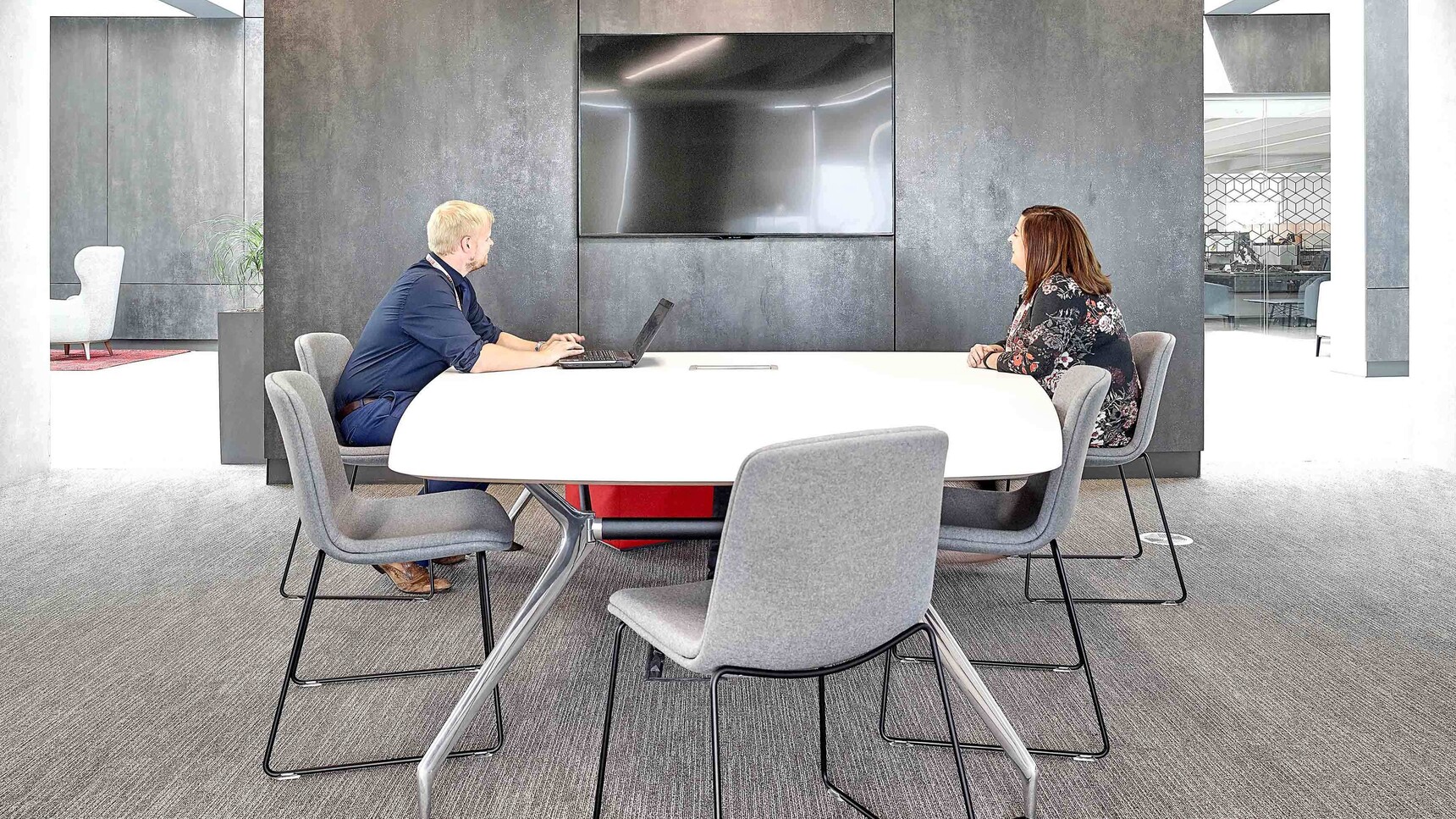 Orangebox Lano Soft Vase Meeting Table In Office Setting