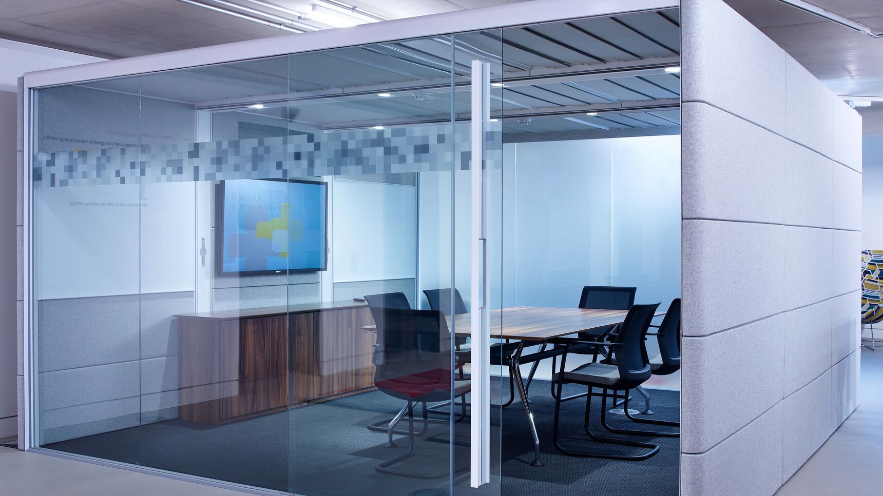 Orangebox Pars Credenza In Office Setting