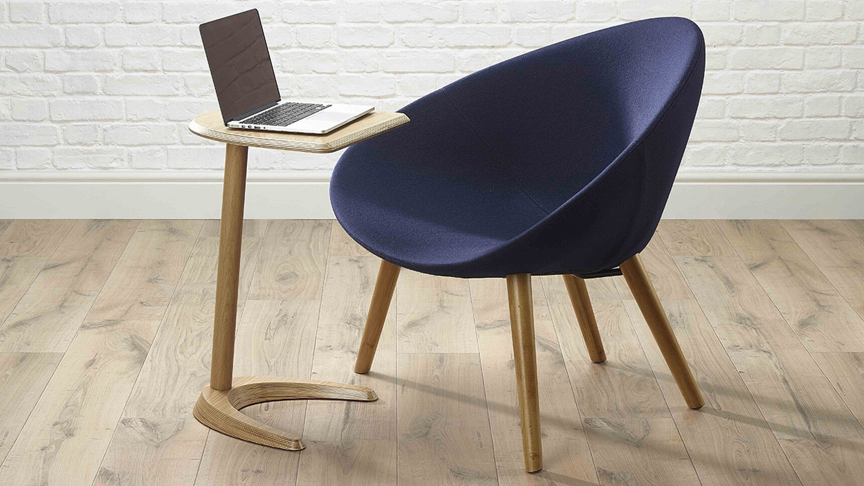 Connection Fusion Laptop Table In Solid Oak In Office Environment
