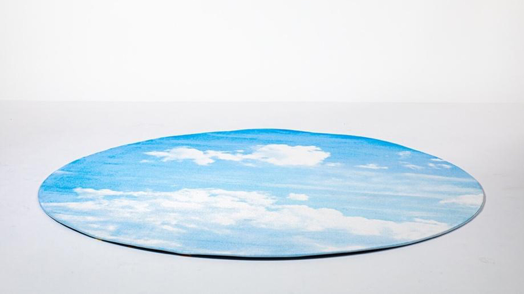 Buzzi Space Buzzi Rugs Clouds Family Image
