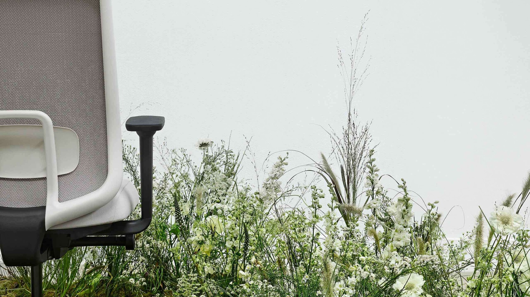 Boss Design Sia Mesh Back Office Chair Detail Image