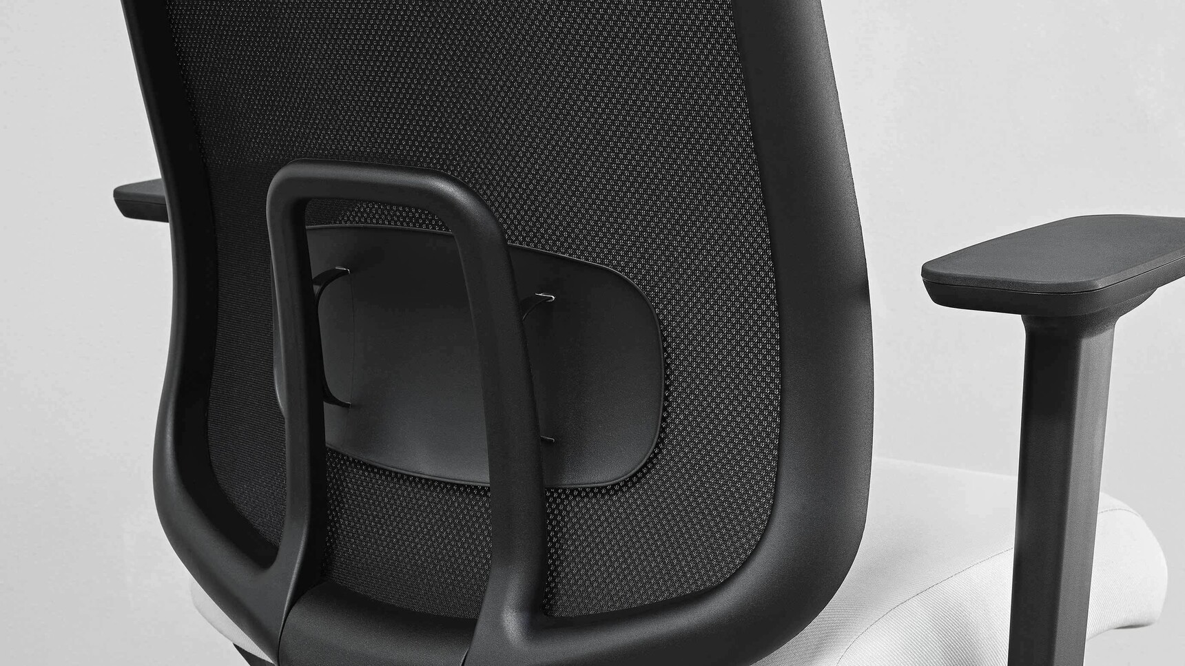 Boss Design Sia Mesh Back Office Chair Duo Seaqual Knitted Detail Image