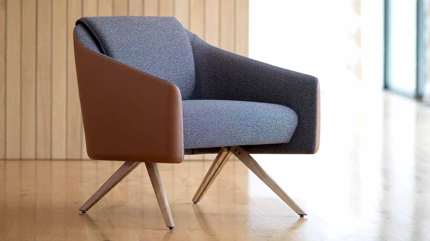 Boss Design DNA Lounge Chair With Timber Legs Detail Image