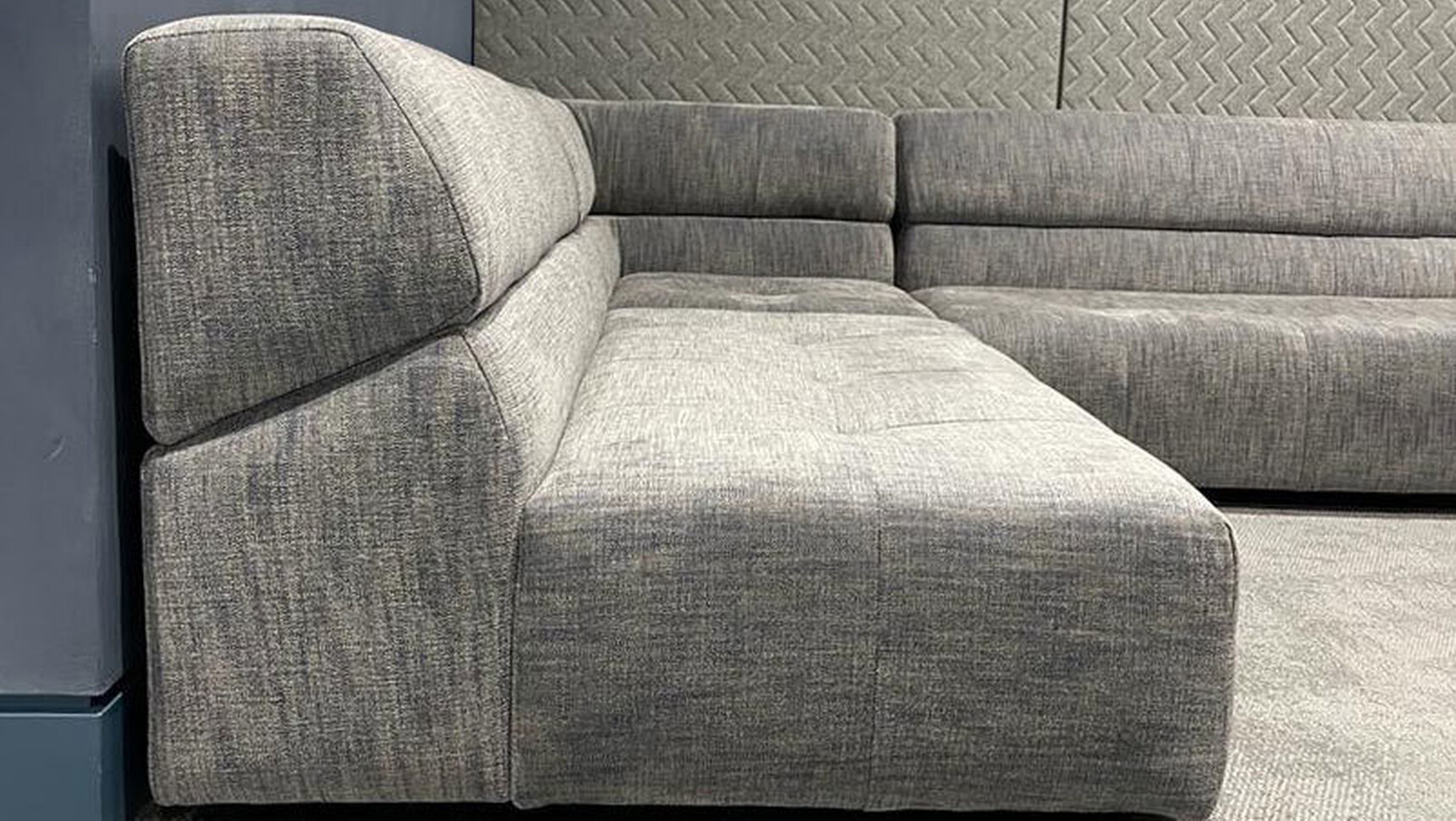 OB&B Snug Modular Sofa Detail Image