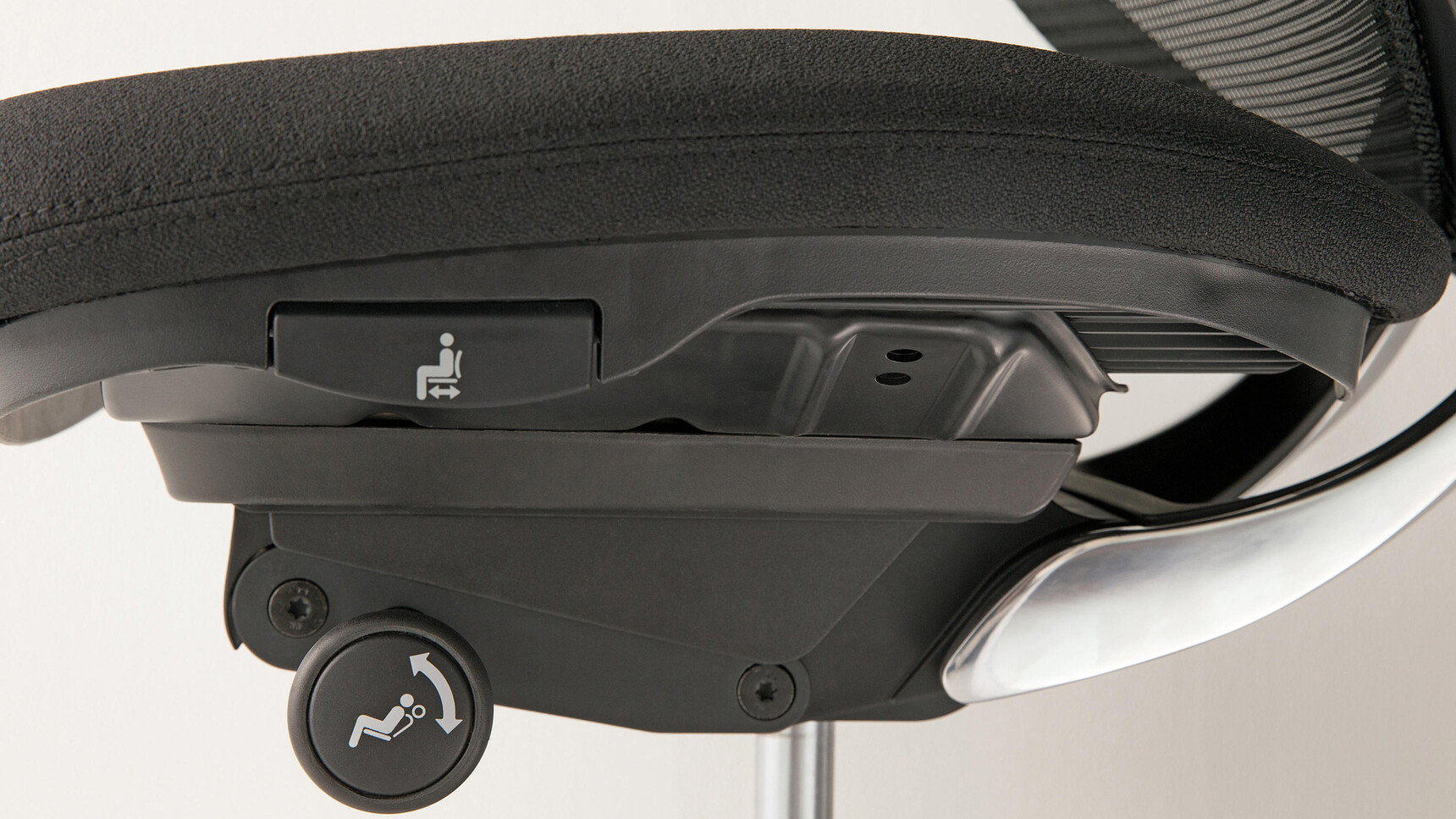 Okamura Sabrina Office Chair With Black Mesh Cushion And Backrest Showing Adjustment Options Detail Image