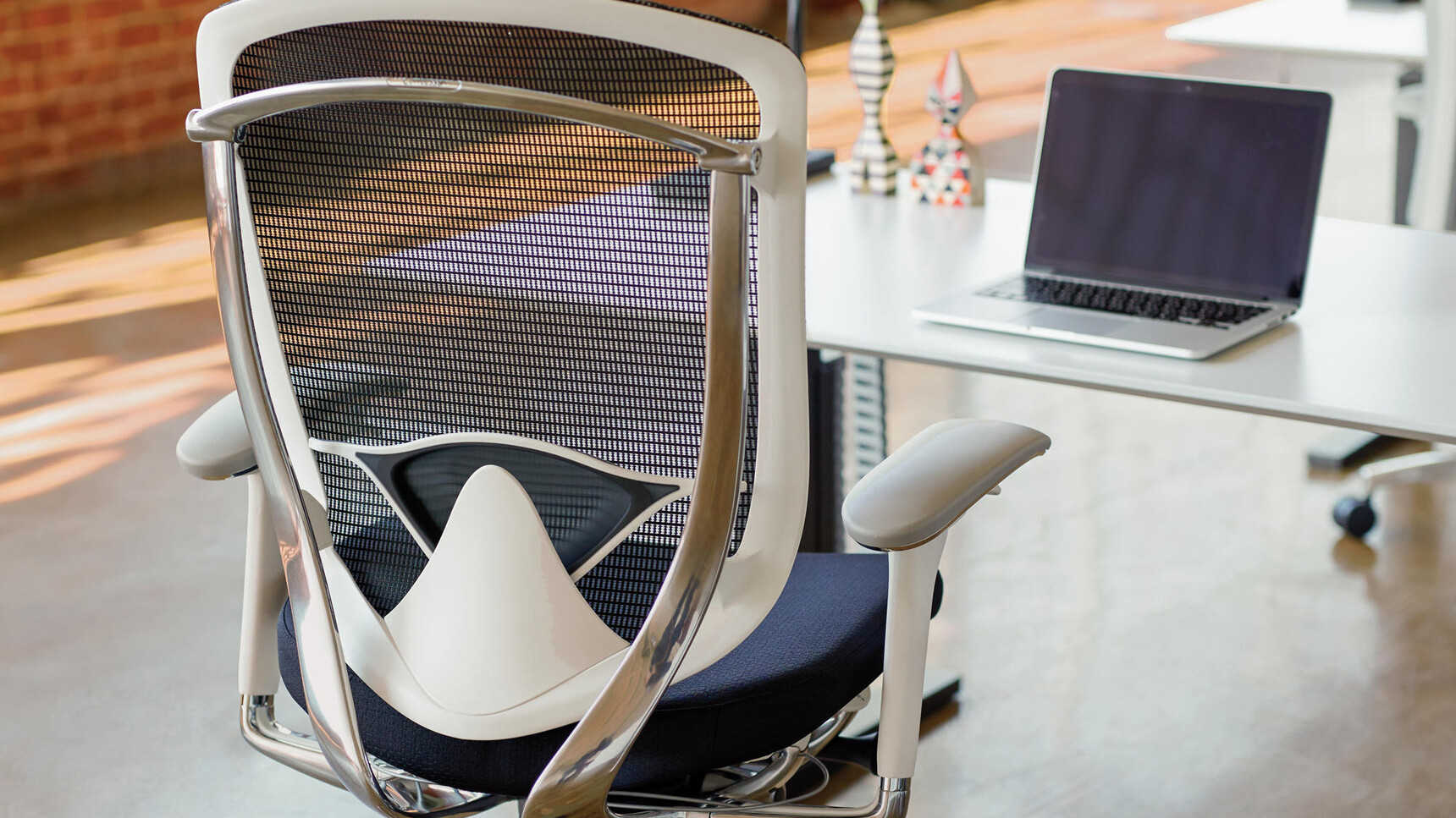 Okamura Contessa II Mesh Seat & Back Office Chair With Purple Cushion And Backrest With Polished Aluminium Frame And Base One Castors With White Grey 4-D Adjustable Arms With Additional Lumbar Support At Desk
