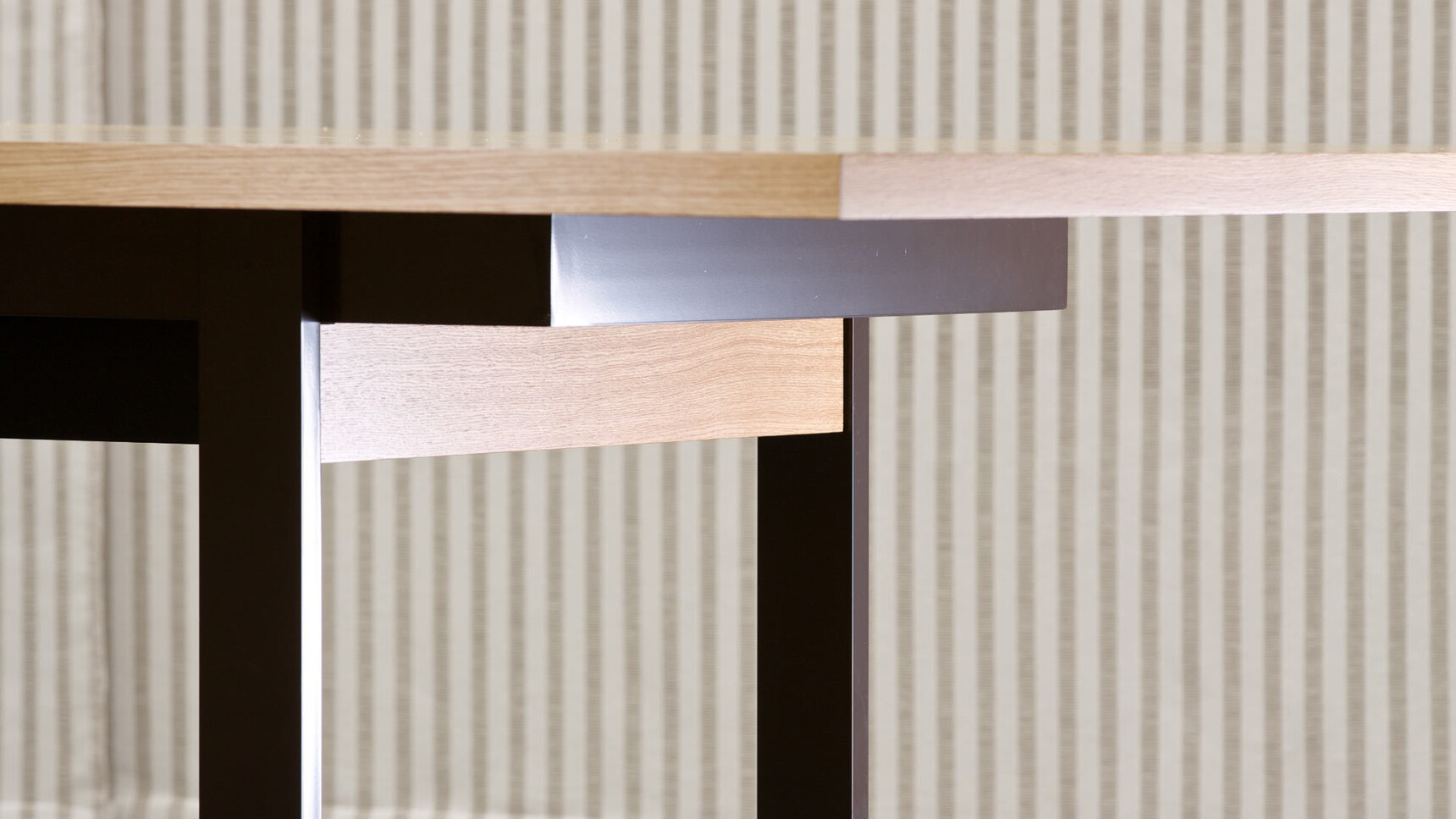 Workbench Loop Conference Table Bronze Oak Detail Image