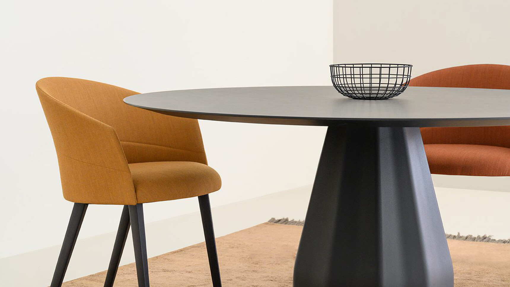 Viccarbe Burin Circular Meeting Table Black Finish Detail Image