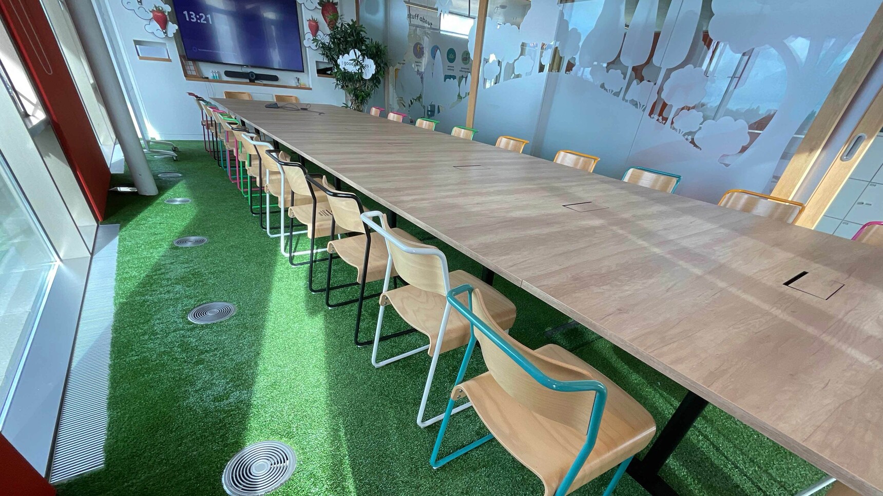 Workbench Air Rectangular Table Oak Laminate Table Family Image