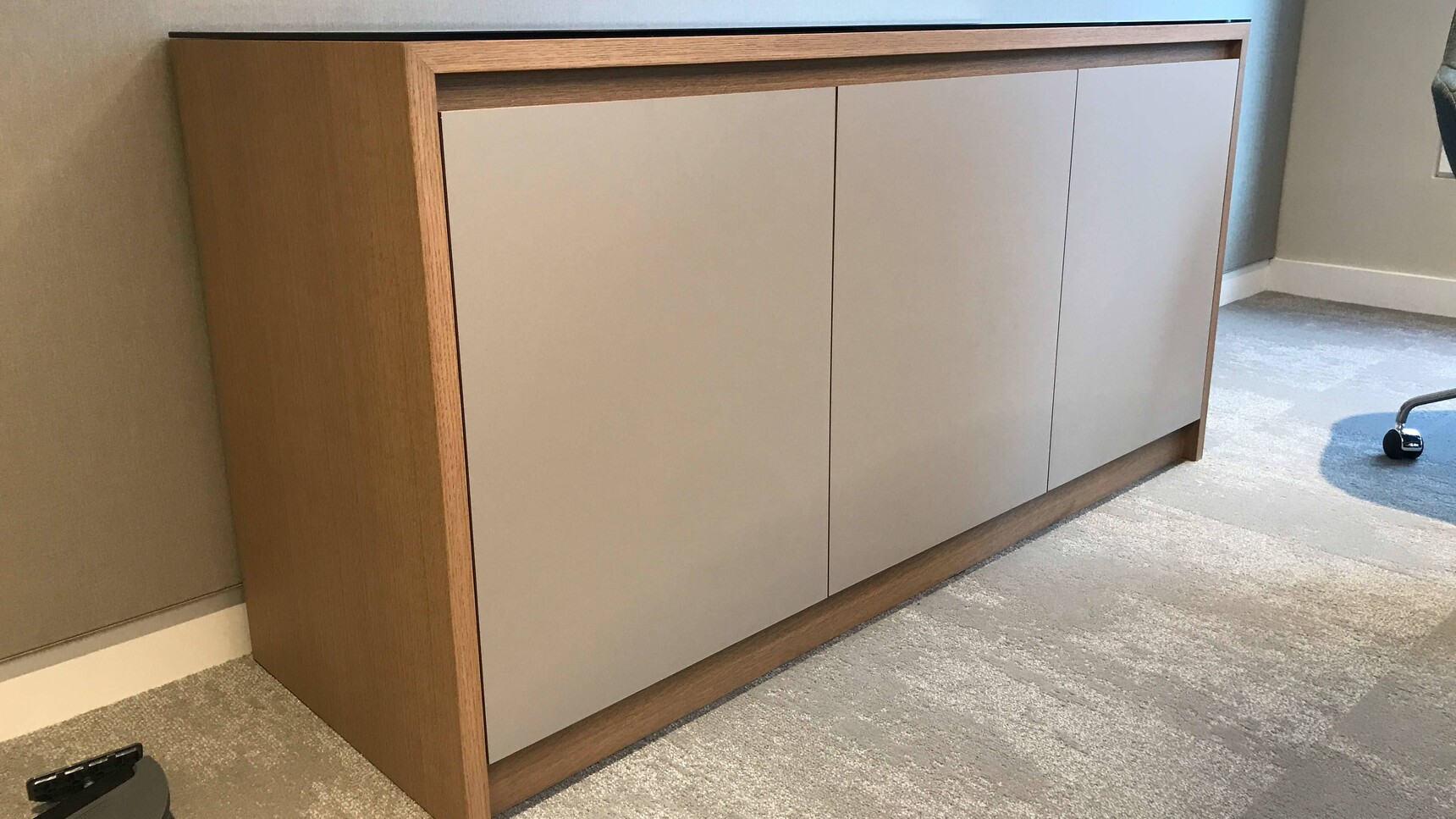 Workbench Loop Credenza TRITON Oak Fenix Glass Family Image