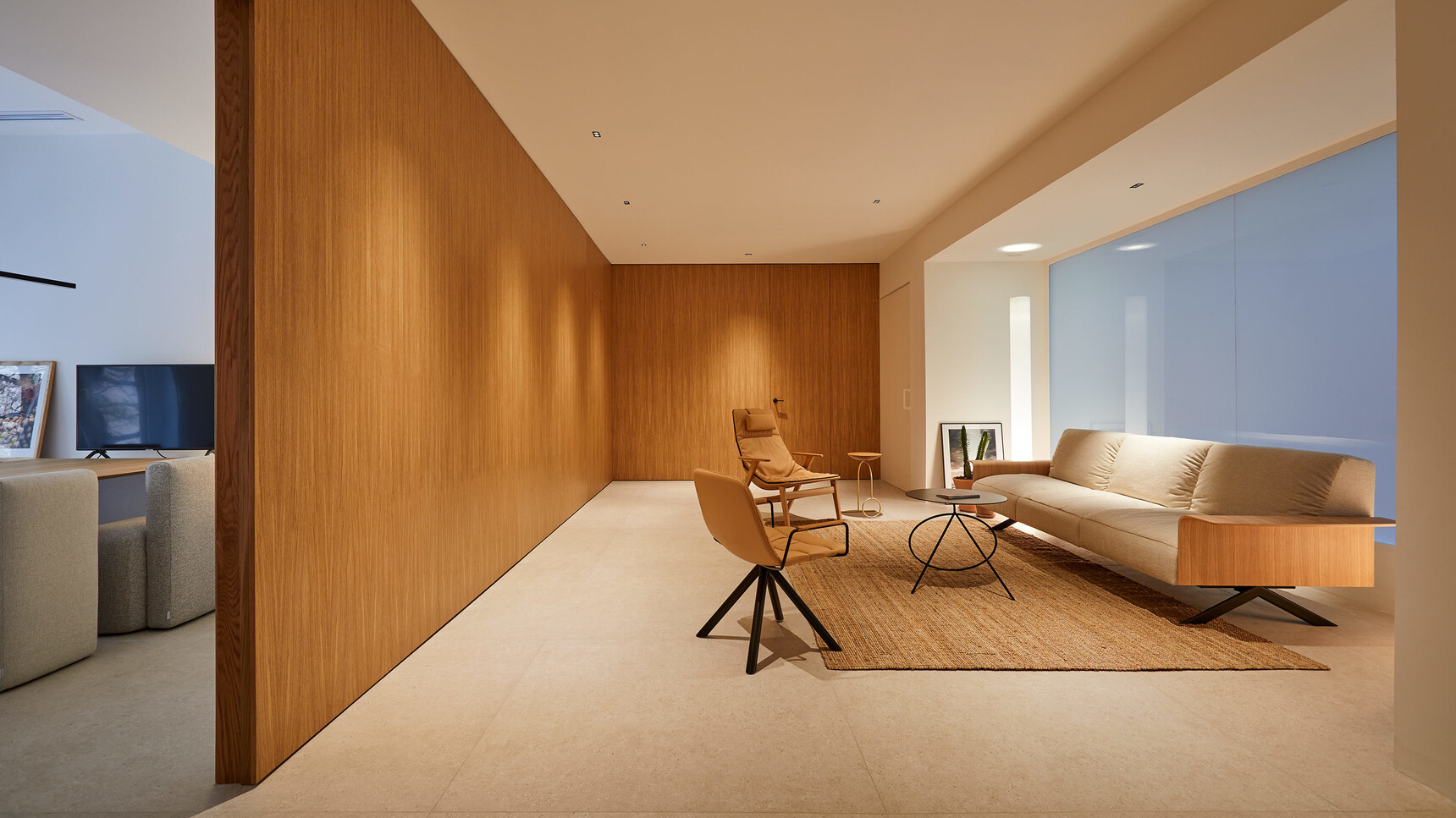 Viccarbe Maarten Lounge Chair With Bamba In Office Setting